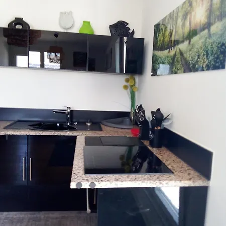 Virginie - Grosszuegige 145 Qm Mit Balkon Und Parkplatz * Augsburgo